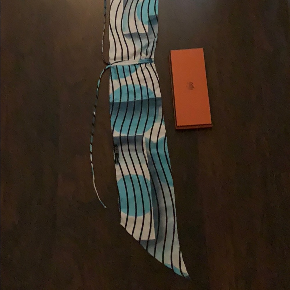 Hermès Paris Blue White Silk Stripe Halter Top Box Excellent One Size RARE HTF - Picture 9 of 10